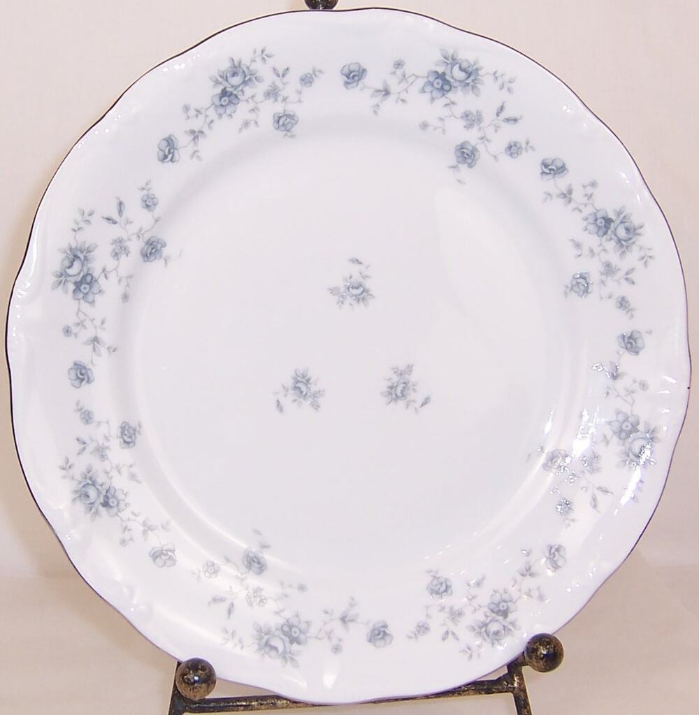 VTG Johann Haviland Blue Garland Dinner Plate